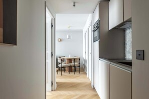 Dining - Opera - One Bedroom Balcony (Paris)