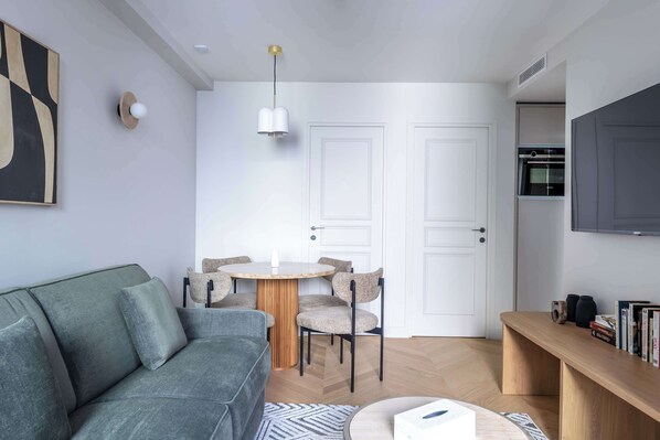 TV, offices
