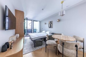 1 Schlafzimmer, Schreibtisch, Bügeleisen/Bügelbrett, WLAN