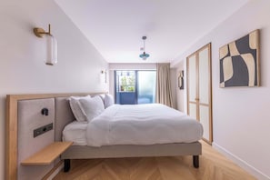 3 Schlafzimmer, Schreibtisch, Bügeleisen/Bügelbrett, WLAN