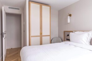 3 chambres, bureau, fer et planche à repasser, Wi-Fi