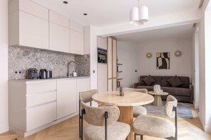 Dining - Opera -3 Bedroom / 2 living rooms connecting apt. (Paris)