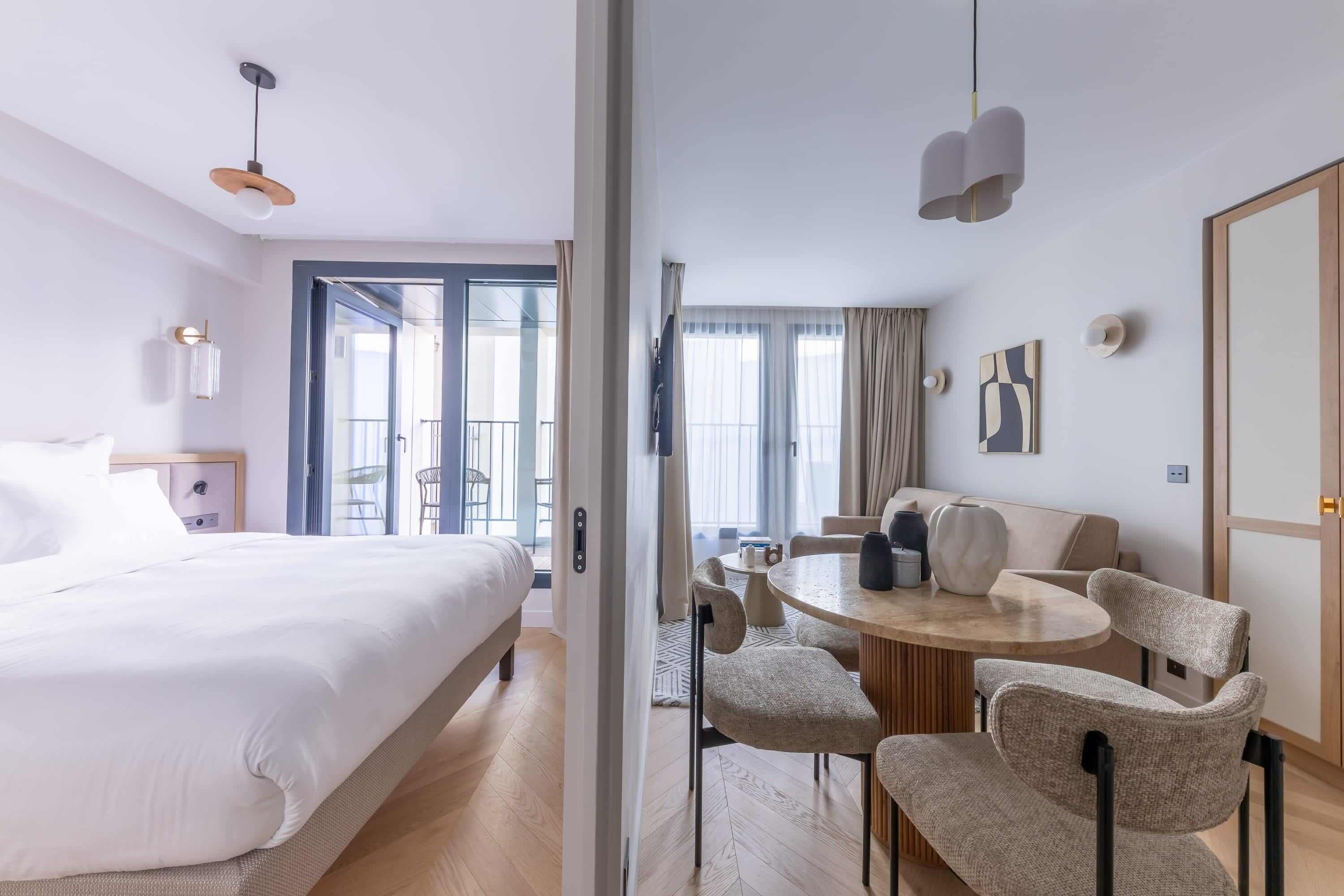 1 habitación, escritorio, tabla de planchar con plancha y wifi 