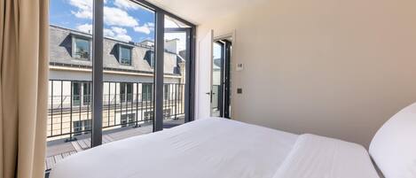 1 chambre, bureau, fer et planche Ă repasser, Wi-Fi