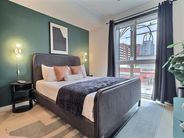 Desk, iron/ironing board, free WiFi, bed sheets