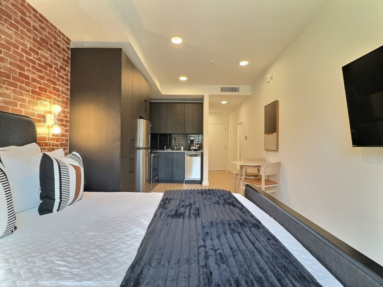 Desk, iron/ironing board, free WiFi, bed sheets