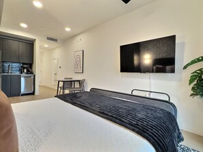 1 Schlafzimmer, Schreibtisch, Bügeleisen/Bügelbrett, kostenloses WLAN