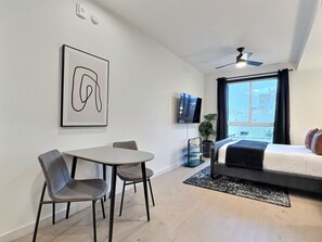 1 bedroom, desk, iron/ironing board, free WiFi