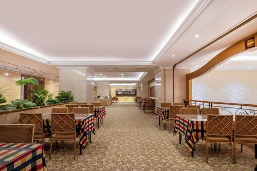 Changzhou Soluxe International Grand Hotel (Qingguo Lane Wuyue Plaza)