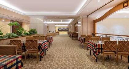 Changzhou Soluxe International Grand Hotel (Qingguo Lane Wuyue Plaza)