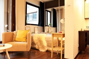 Iron/ironing board, free WiFi - Cracow Copernican Apartment #1 (Kraków)