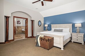 5 bedrooms, iron/ironing board, WiFi, bed sheets - Mins to Golf & Ocean City! Sleeps 16 w. Game Room! (Berlin)