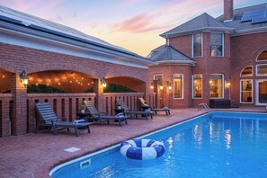 Pool - Mins to Golf & Ocean City! Sleeps 16 w. Game Room! (Berlin)
