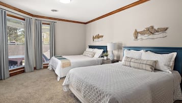 5 bedrooms, iron/ironing board, WiFi, bed sheets