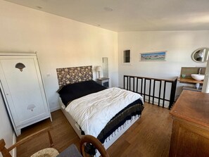 3 chambres, fer et planche à repasser, Wi-Fi