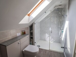 Suihku, hiustenkuivaaja