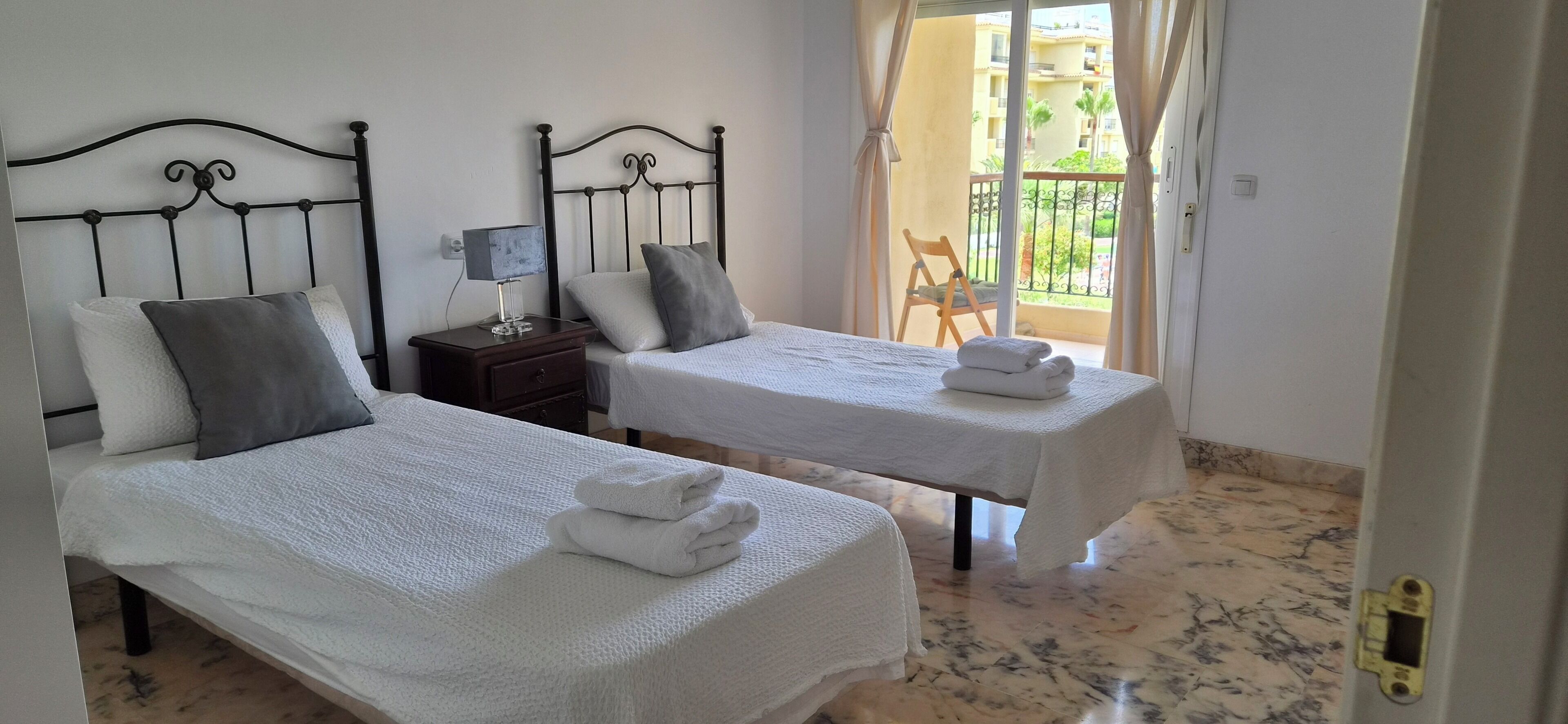 3 Schlafzimmer, Bügeleisen/Bügelbrett, WLAN, Bettwäsche