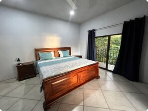 1 chambre, bureau, lit parapluie, Wi-Fi