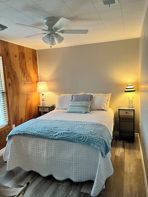 3 chambres, fer et planche à repasser, Wi-Fi gratuit, draps fournis