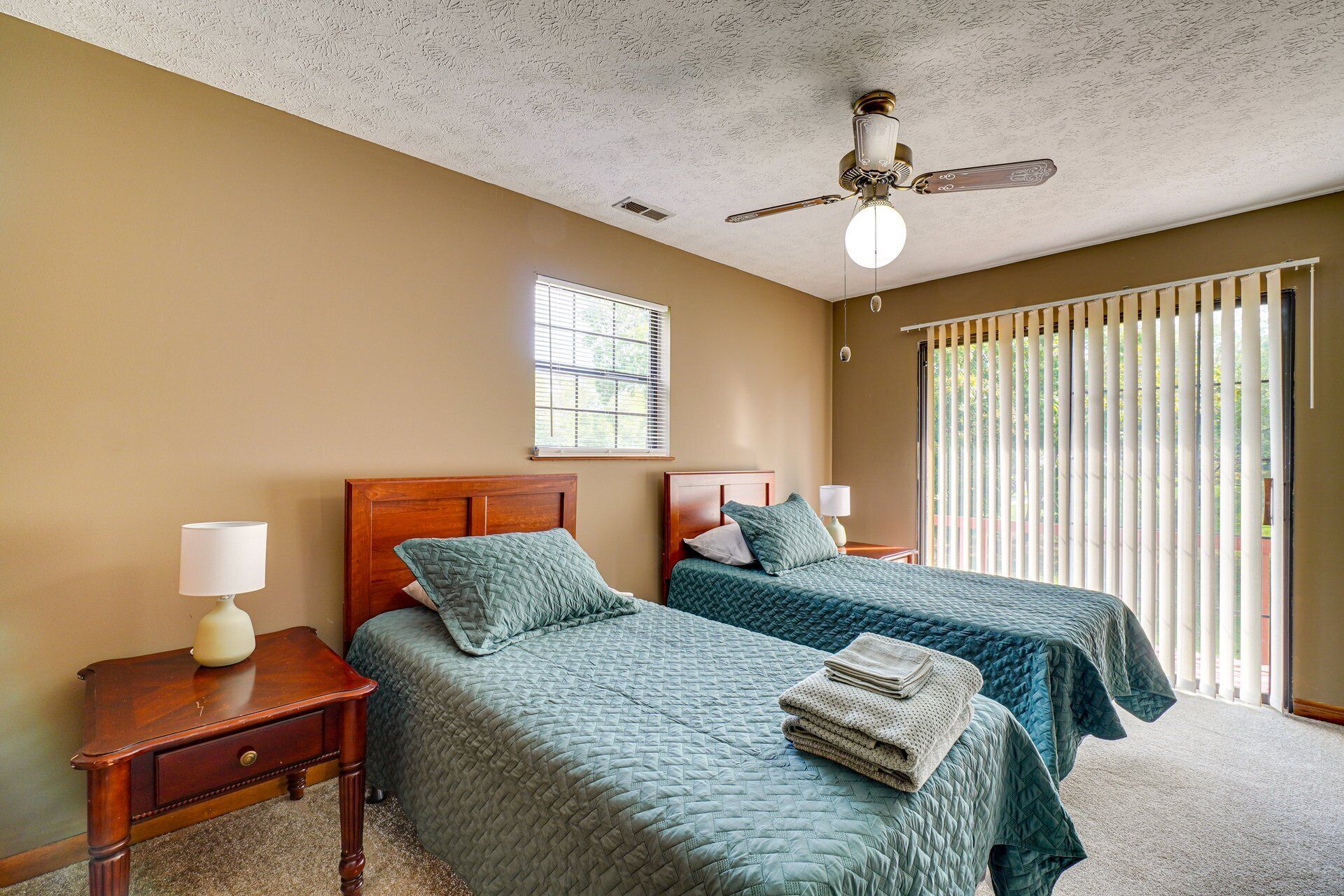 3 habitaciones, cuna de viaje, wifi y ropa de cama 