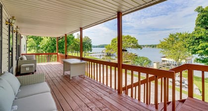 Watts Bar Lake Retreat Private Dock, Boat Ramp & Stunning Views!