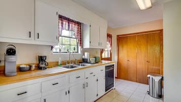 Microwave, oven, stovetop, dishwasher