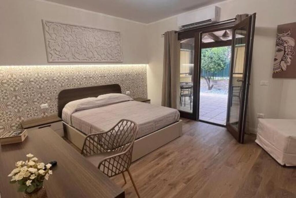 1 chambre, bureau, lit parapluie, Wi-Fi