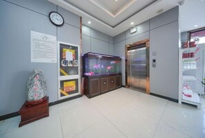 Interior - Ward Aladdin Hotel (Changjiang East Road Huangdao Golden Beach Branch) (Qingdao)