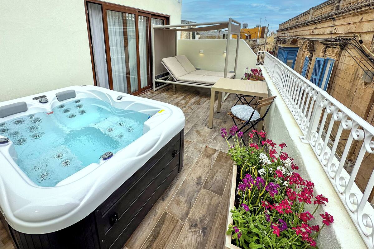 King Room with Jacuzzi | バルコニー