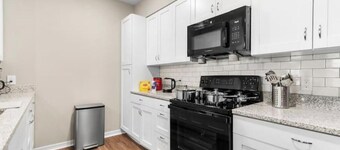 Luxury Living: Condo w/ Resort-Style Amenities