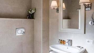 Haartrockner, Handtücher