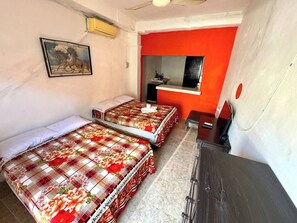1 bedroom, WiFi, bed sheets