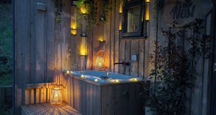 Luxury, Dog Friendly Spa Cabin