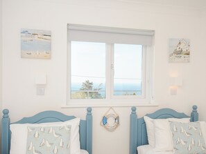 4 bedrooms, individually decorated, individually furnished, free WiFi
