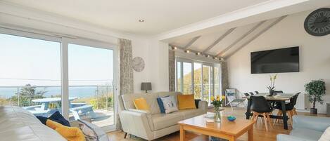 บริเวณนั่งเล่น