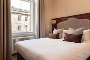 2 quartos, ferros/tábuas de passar roupa, Wi-Fi, roupa de cama