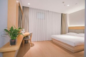 Room - Xinrenren Hotel (Shanghai Daning International Zhabei Park Branch) (Shanghai)