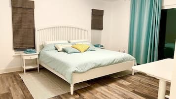 3 Schlafzimmer, Schreibtisch, Bügeleisen/Bügelbrett, WLAN