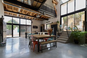 Dining - Le Loft Nantais - Superbe Loft de 300m² (Nantes)