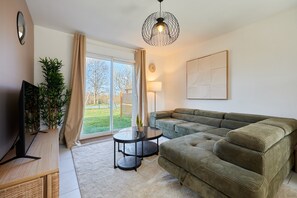 TV, fireplace, DVD player