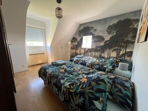 5 chambres, fer et planche à repasser, Wi-Fi gratuit, draps fournis