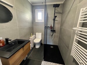 Hair dryer, towels