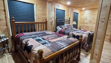 8 bedrooms, WiFi
