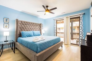 2 室のベッドルーム、WiFi (無料)、ベッドシーツ