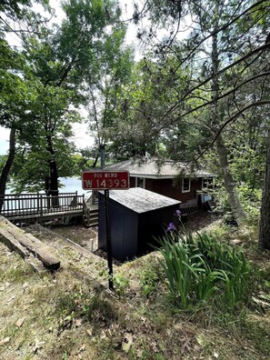 Property grounds - Cozy Lakefront Cabin w/ Stunning Views & Pontoon! (New Auburn)