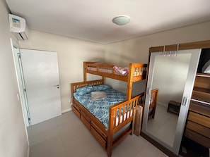 2 chambres, bureau, Wi-Fi gratuit, draps fournis