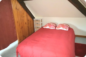 1 bedroom, iron/ironing board, bed sheets