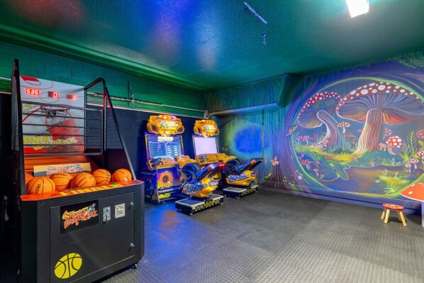 Games room - Fantastic 6BR Themed Encore Home (Kissimmee)