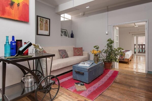 Interior - 2 Bedroom Apartment with Kitchen and Wifi, Walk to Plaza de Armas (Cusco)