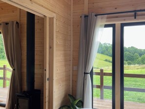 Cottage | Interior - Primrose (Chard)